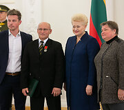 Aleksej Rein su &scaron;eima ir Dalia Grybauskaitė