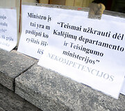 Akcija &bdquo;Tylos minutė&ldquo; prie&scaron; nutarimą riboti nuteistųjų pirkinių kiekį