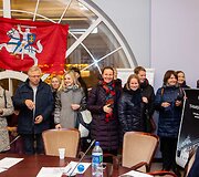 Vilniaus Vytauto Didžiojo gimnazijos mokytojai aplankė &Scaron;vietimo ministerijoje streikuojančius mokytojus