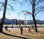 Saulėtas, bet vėsus pavasaris Vilniuje