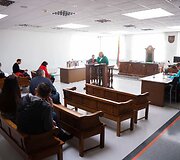 Sukčiavimu įtariamo Mariaus Valiūno teisiamasis posėdis