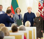 Daugiavaikių mamų apdovanojimo ceremonija Prezidentūroje
