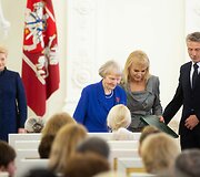 Daugiavaikių mamų apdovanojimo ceremonija Prezidentūroje