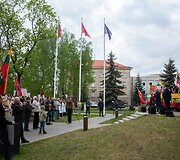 Judėjimo &bdquo;Lietuva yra čia&ldquo; akcija prie&scaron; paskutiniuosius kandidatų debatus