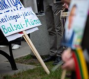 Judėjimo &bdquo;Lietuva yra čia&ldquo; akcija prie&scaron; paskutiniuosius kandidatų debatus
