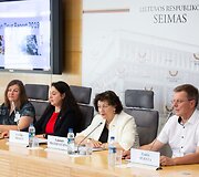 Spaudos konferencija apie narkotikų vartojimo paplitimo Europoje