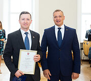 Valstybės dienos proga už gerą tarnybą buvo apdovanoti pareigūnai