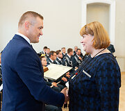 Valstybės dienos proga už gerą tarnybą buvo apdovanoti pareigūnai