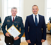 Valstybės dienos proga už gerą tarnybą buvo apdovanoti pareigūnai