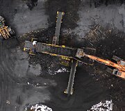 Darbai po padangų gaisro &bdquo;Ekologistika&ldquo; teritorijoje