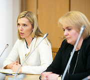 Agnė Bilotaitė ir Justina Grigaravičienė