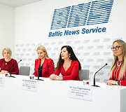 Spaudos konferencija &bdquo;Tegul &scaron;irdis spurda tik i&scaron; meilės&ldquo; apie &scaron;irdies ligų pavojų moterims