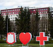 Padėkos medikams ženklas prie Santaros klinikų