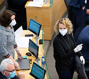 Dovilė &Scaron;akalienė ir Au&scaron;rinė Armonaitė