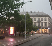 Tropinis lietus nuplovė Vilniaus senamiestį