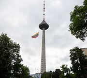 Vilniaus televizijos bok&scaron;tą papuo&scaron;ė Lietuvos trispalvė
