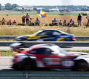 Aistringieji &bdquo;Aurum 1006 km lenktynių&ldquo; žiūrovai