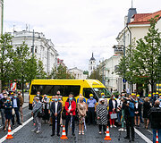 Savivaldybėms buvo perduoti 25 nauji mokykliniai autobusai