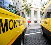 Savivaldybėms buvo perduoti 25 nauji mokykliniai autobusai