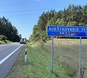 Lengvojo automobilio ir sunkvežimio avarija A16 kelyje