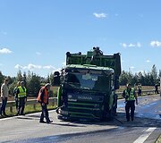 Lengvojo automobilio ir sunkvežimio avarija A16 kelyje
