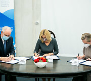 Algirdas Monkevičius, Rita Tama&scaron;unienė, Laura Kairienė