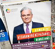 Rinkiminiai plakatai Molėtuose