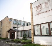 Mokykla Dieveni&scaron;kėse, kurioje planuojama apgyvendinti migrantus