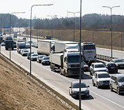 Vilniuje susidūrė trys transporto priemonės
