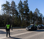 Rytinis kelių policijos reidas Ei&scaron;i&scaron;kių plente