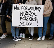 Vilniaus kra&scaron;to lenkų protesto akcija lenkų mokykloms apginti