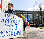 Vilniaus kra&scaron;to lenkų protesto akcija lenkų mokykloms apginti