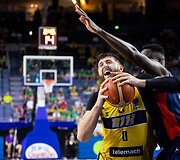 Jusufas Nurkičius, Moustapha Fallas