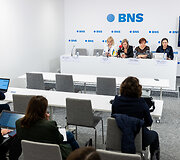 Nevyriausybinių organizacijų spaudos konferencija sulaikytą lietuvį&scaron;nipą