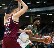 Kevarrius Hayesas