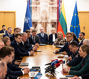 Seimo opozicinės frakcijos susitiko su vidaus reikalų ministre A.Bilotaite