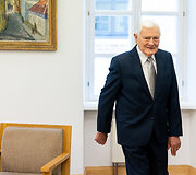 Valdas Adamkus