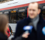 Susisiekimo ministras keliauja į Var&scaron;uvą traukiniu