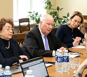 Faina Kukliansky, Andrew Bakeris