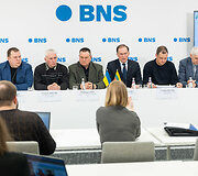 Spaudos konferencija apie planuojamą neteisingai paskirstyti žemės ūkio ministerijos skiriamą paramą pieno sektoriui