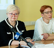 Anne-Ly Reimaa, Jelena &Scaron;aicane