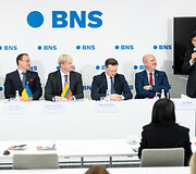 Bendrovės &bdquo;Vilniaus vie&scaron;asis transportas&ldquo; spaudos konferencija naujų troleibusų pristatymui