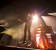 &bdquo;Bastille&ldquo; koncerto akimirka