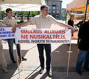 Aludarių piketo akimirka
