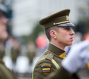 Valstybės vėliavos pakelimo ceremonija