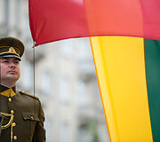 Valstybės vėliavos pakelimo ceremonija