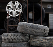 Padangų prekyba Gariūnų automobilių turguje