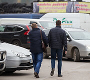 Padangų prekyba Gariūnų automobilių turguje