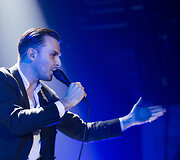 &bdquo;Hurts&ldquo; koncerto akimirka