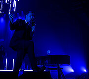&bdquo;Hurts&ldquo; koncerto akimirka